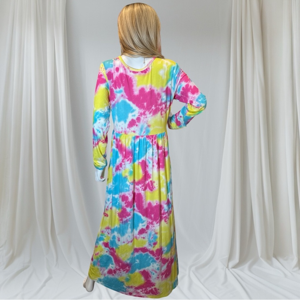 BISHUIGE Maxi Dress - Picture 6 of 11